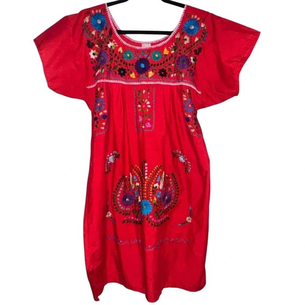 Red‎ Embroidered Boho Mini Dress Size M Festival Vacation Cottagecore